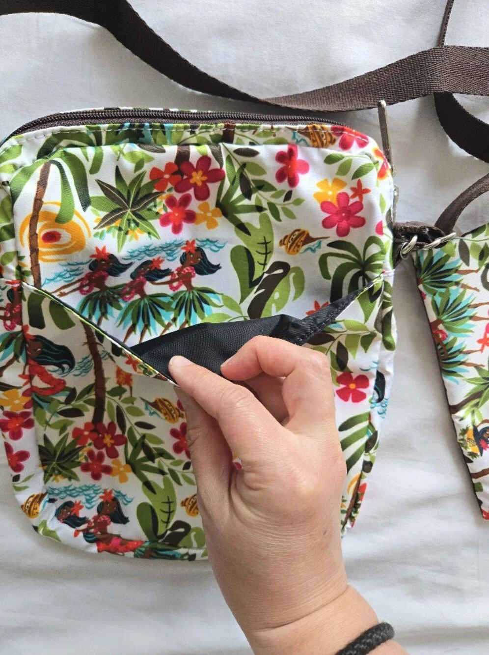 NWT LeSportsac Hawaii Exclusive Edna Crossbody Bag Set - Hula Chocolate